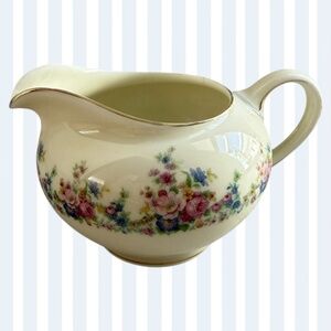 Exquisit Floral Creamer